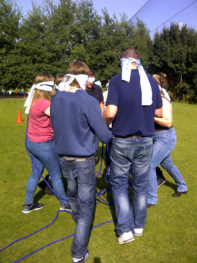 rope square teamwork exercise